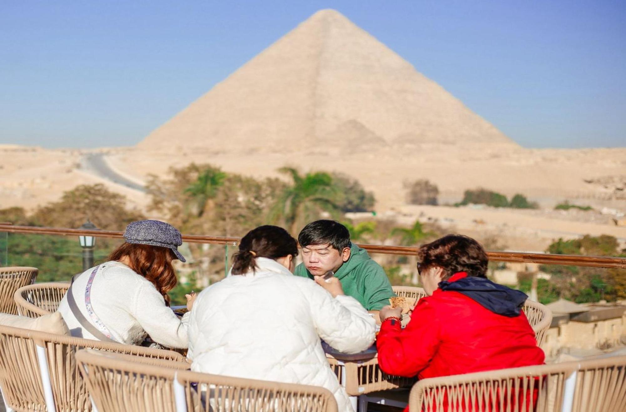 Tree Lounge Pyramids View Inn , Sphinx Giza Kafret el-Gabal Dış mekan fotoğraf
