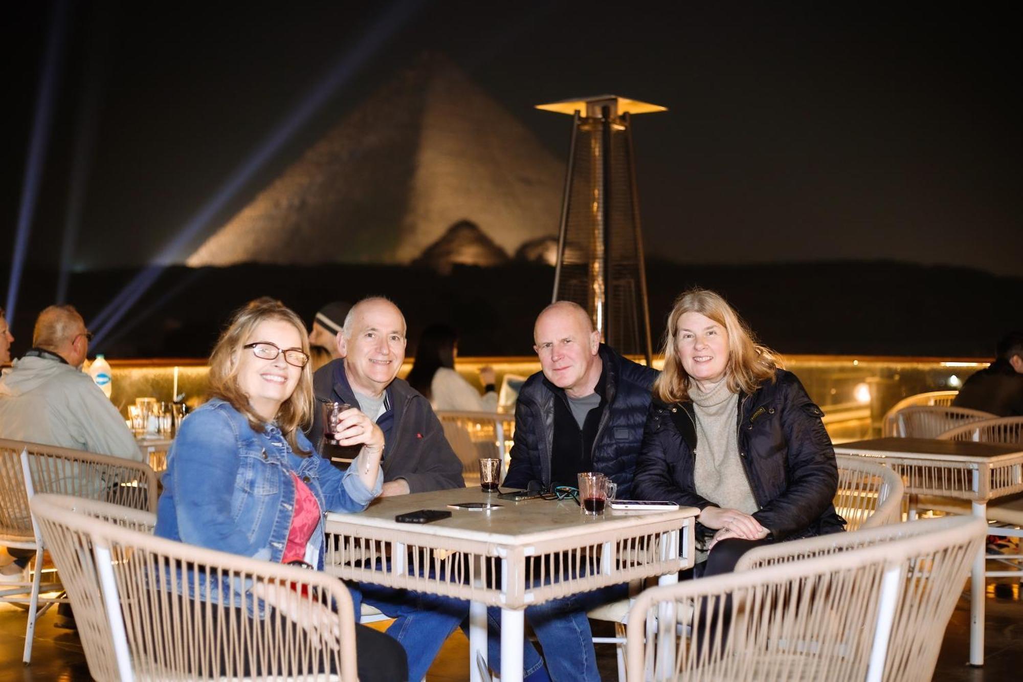 Tree Lounge Pyramids View Inn , Sphinx Giza Kafret el-Gabal Dış mekan fotoğraf