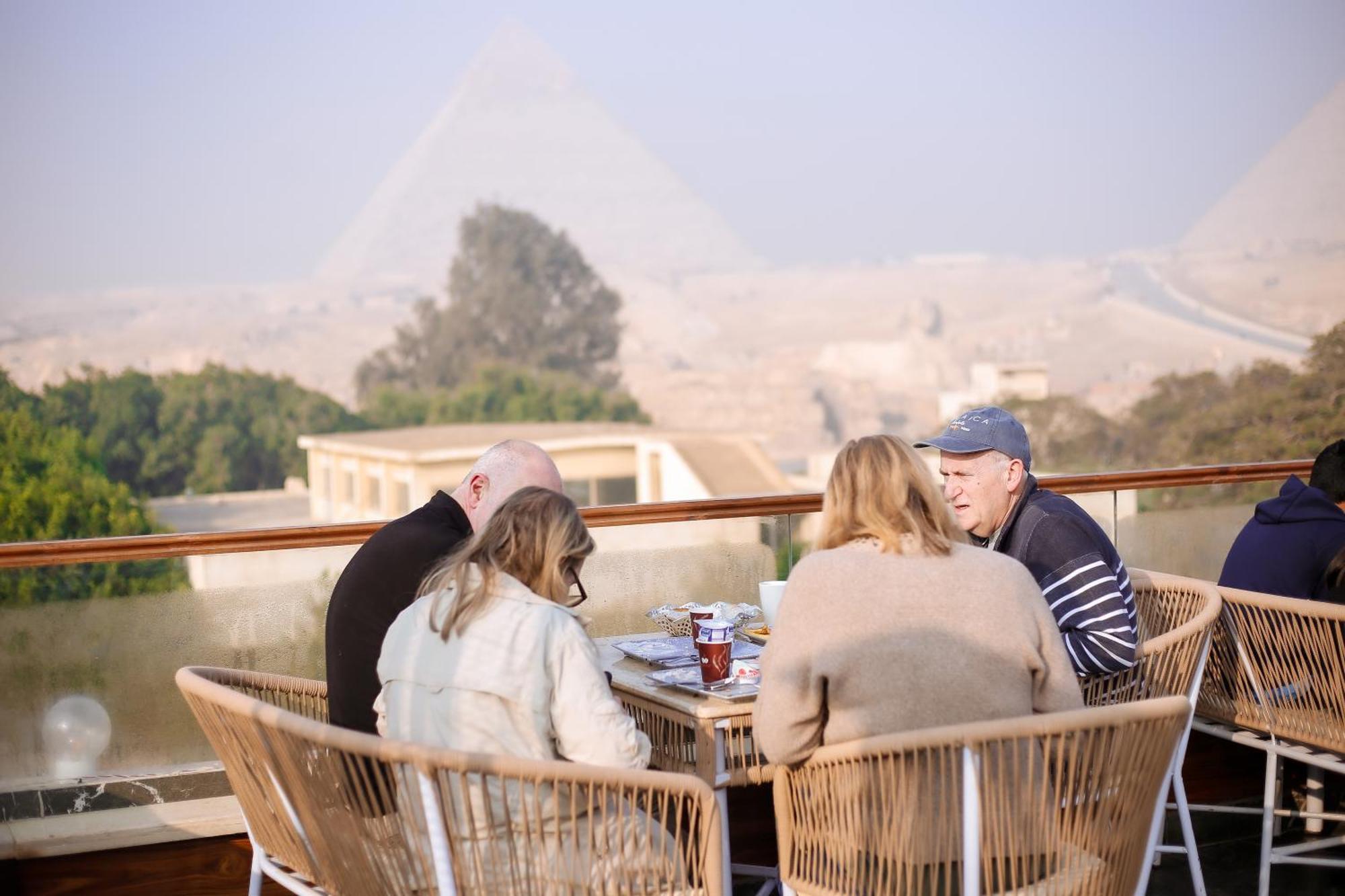 Tree Lounge Pyramids View Inn , Sphinx Giza Kafret el-Gabal Dış mekan fotoğraf